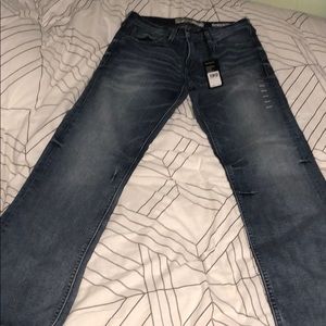 Men’s Guess Jeans (Desmond-Relaxed Straight)